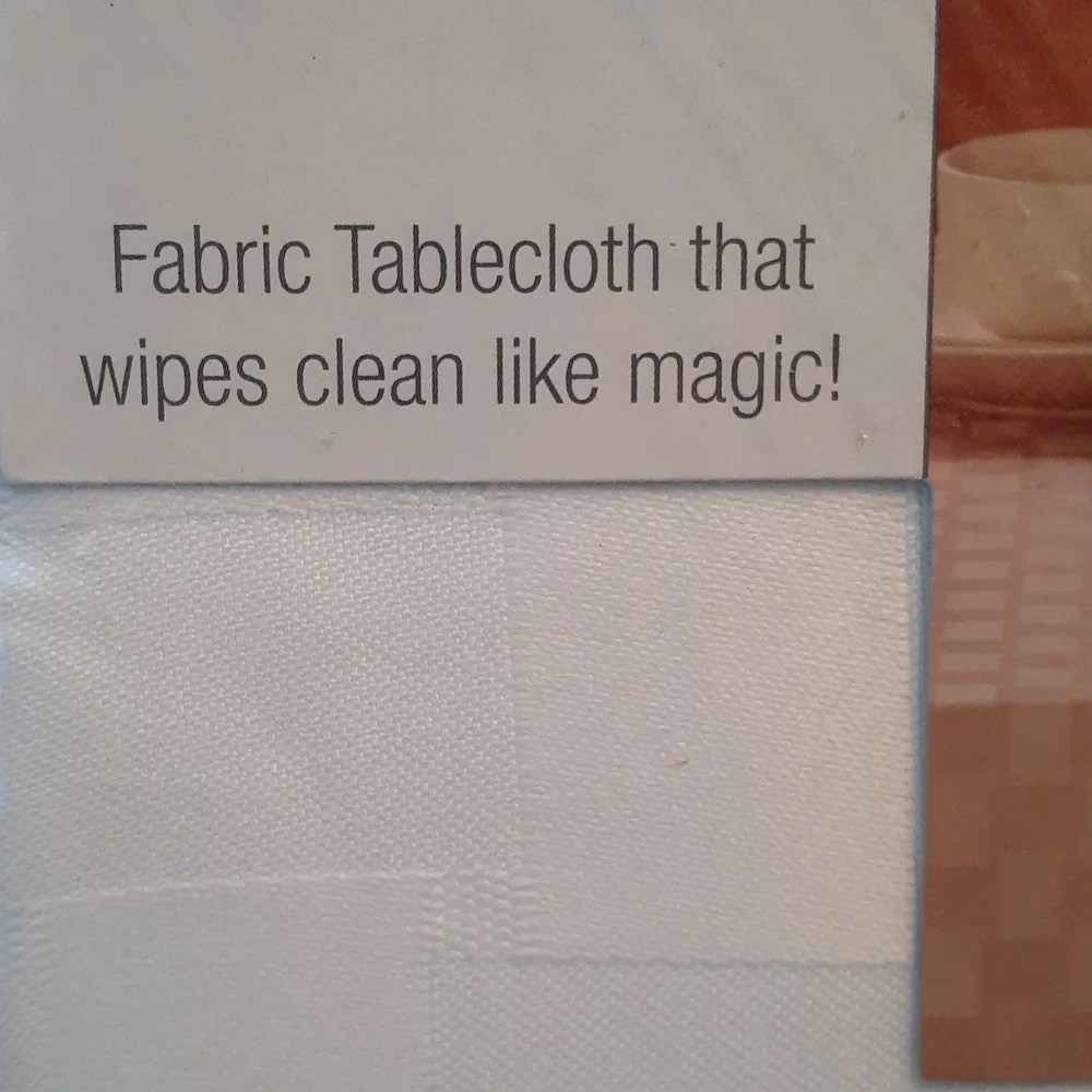 Reflections Off White Microfiber Table Linen 60 X 120 Fabric Table Cloth New!